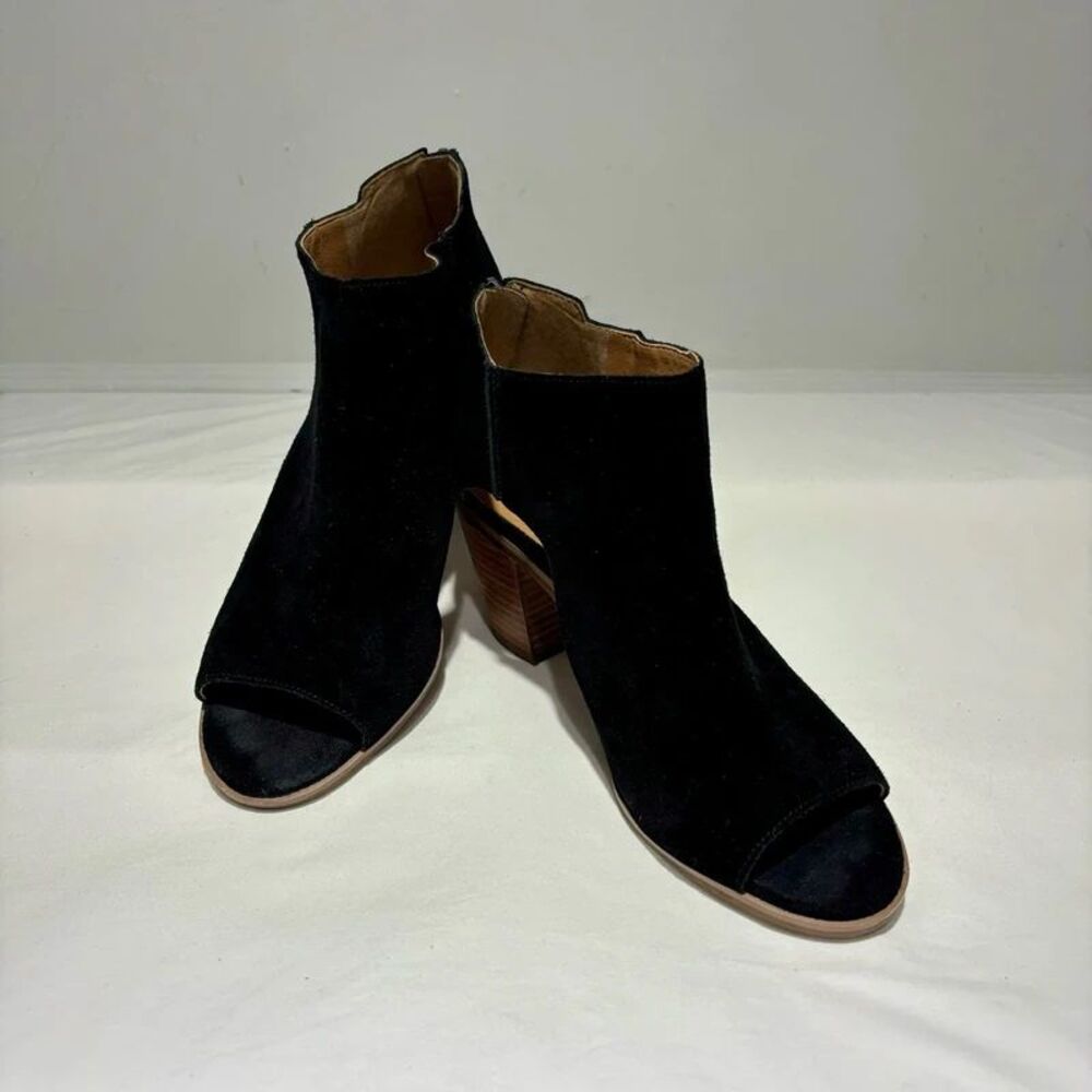 Lucky Brand Peep-Toe Cutout Suede Block Heel Booties Size 8.5